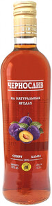Коричневый ликер Настойка Шуйская на черносливе, 0.5 л