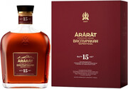 На фото изображение Арарат Васпуракан, в подарочной коробке, объемом 0.5 литра (Ararat Vaspurakan, in box 0.5 L)