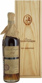 In the photo image Baron G. Legrand 1918 Bas Armagnac, 0.7 L