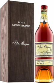 На фото изображение Baron G. Legrand 1960 Bas Armagnac, 0.7 L (Барон Г. Легран 1960 Ба Арманьяк, в деревянной коробке объемом 0.7 литра)