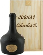 In the photo image Lheraud, Cognac Charles X, wooden box, 0.7 L