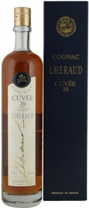 На фото изображение Lheraud Cognac Cuvee 20, 0.7 L (Леро Коньяк Кюве 20 в подарочной упаковке объемом 0.7 литра)