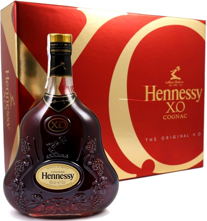 Hennessy cognac цена. Cognac Hennessy x.o 0.5. Французские коньяки Хеннесси Хо. Коньяк Хеннесси Иксо. Hennessy XO 0.7 подарочный набор.