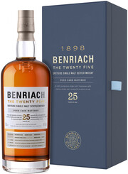 На фото изображение Benriach 25 years old, gift box, 0.7 L (Бенриах 25-летний, в подарочной коробке в бутылках объемом 0.7 литра)