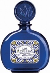 На фото изображение Los Azulejos Reposado, 0.75 L (Лос Азулехос Репосадо объемом 0.75 литра)