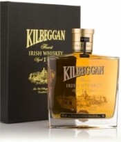 На фото изображение Kilbeggan 15 Years Old, gift box, 0.7 L (Килбегган 15 лет Бленд в подарочной упаковке в бутылках объемом 0.7 литра)