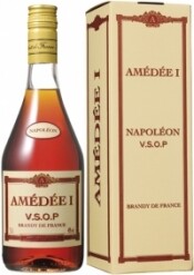 На фото изображение Amedee I Brandy VSOP Napoleon, in gift box, 0.7 L (Амедэ 1 Бренди VSOP Наполеон в подарочной упаковке объемом 0.7 литра)