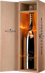 Moet & Chandon, Brut Imperial, Special Edition Bright Night, wooden box, 3 л