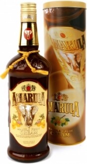 На фото изображение Amarula Marula Fruit Cream, gift tube, 0.75 L (Амарула Марула Фрут Крем в тубе объемом 0.75 литра)
